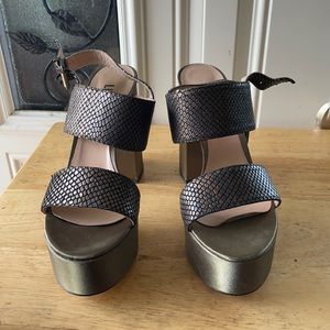 NWT Liu-Jo shoes size Euro 39 made in Italy